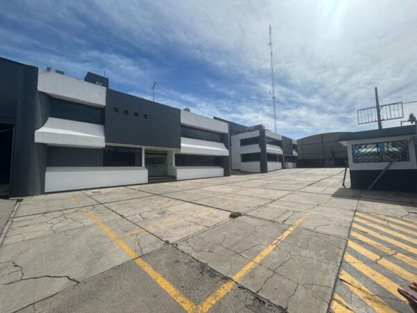 RENTA Bodega Naucalpan 1,471m2